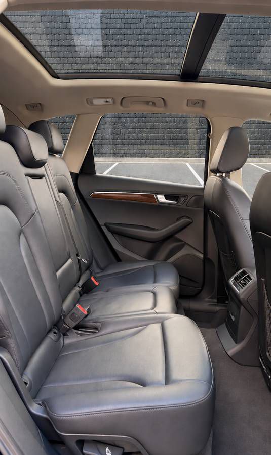 Photo 14 of this AUDI Q5