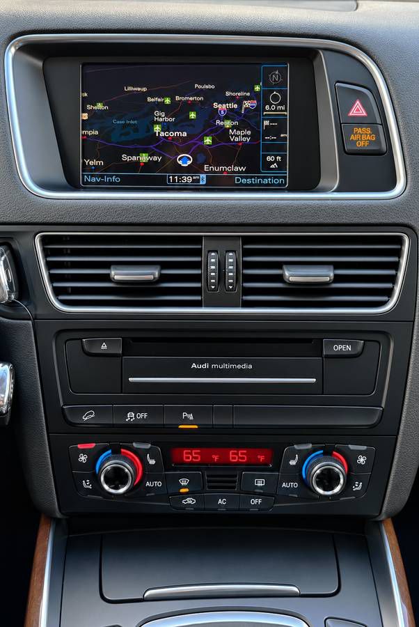 Photo 17 of this AUDI Q5