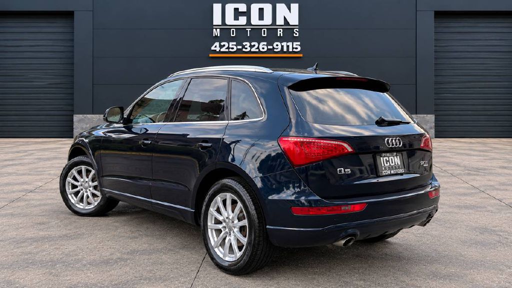 Photo 2 of this AUDI Q5
