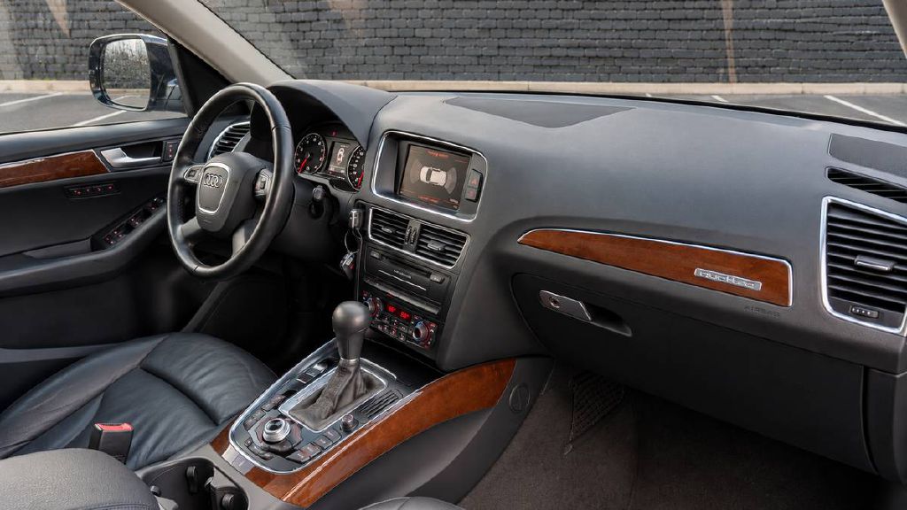 Photo 13 of this AUDI Q5