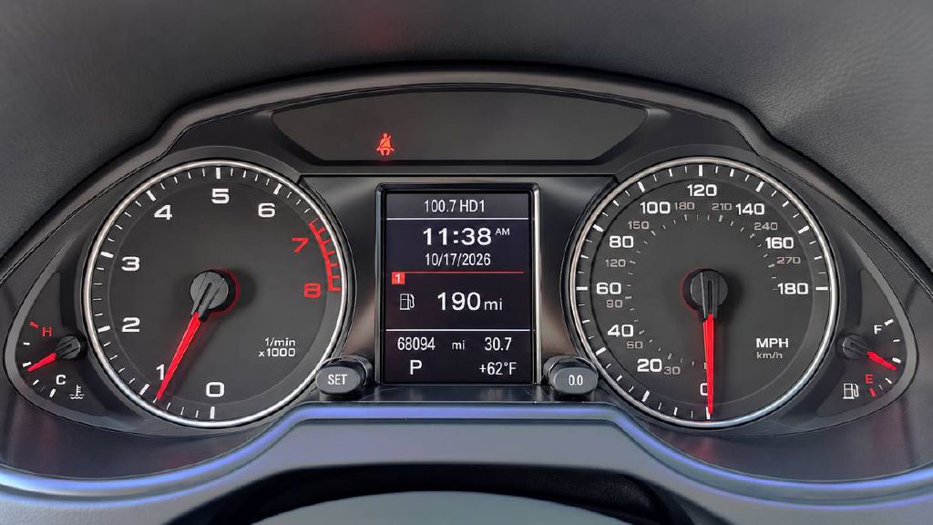 Photo 16 of this AUDI Q5