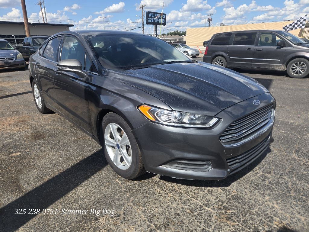 Photo 5 of this FORD FUSION