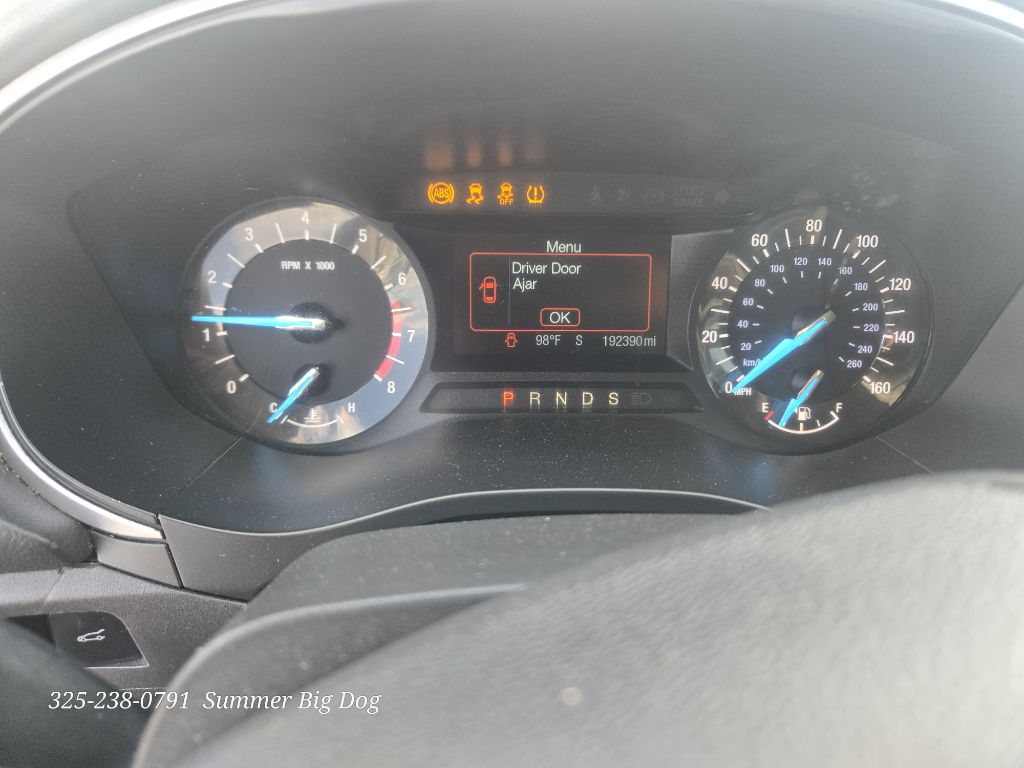 Photo 7 of this FORD FUSION