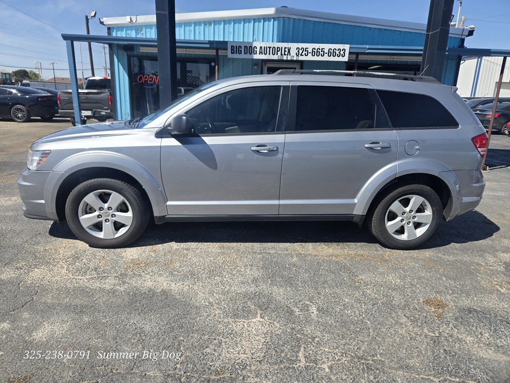 Photo 2 of this DODGE JOURNEY