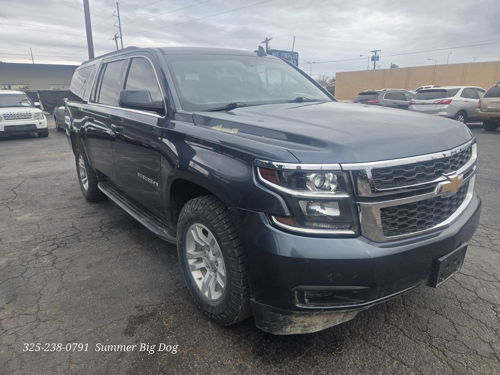 Photo 4 of this CHEVROLET SUBURBAN