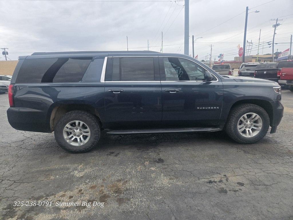 Photo 5 of this CHEVROLET SUBURBAN