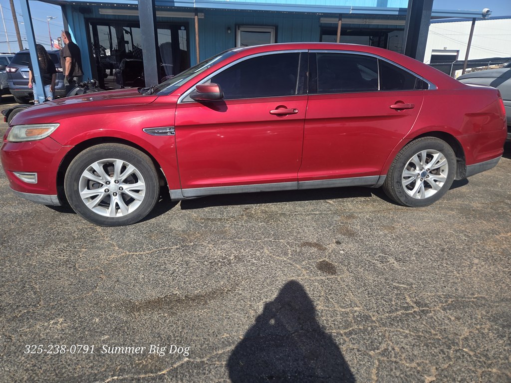 Photo 2 of this FORD TAURUS