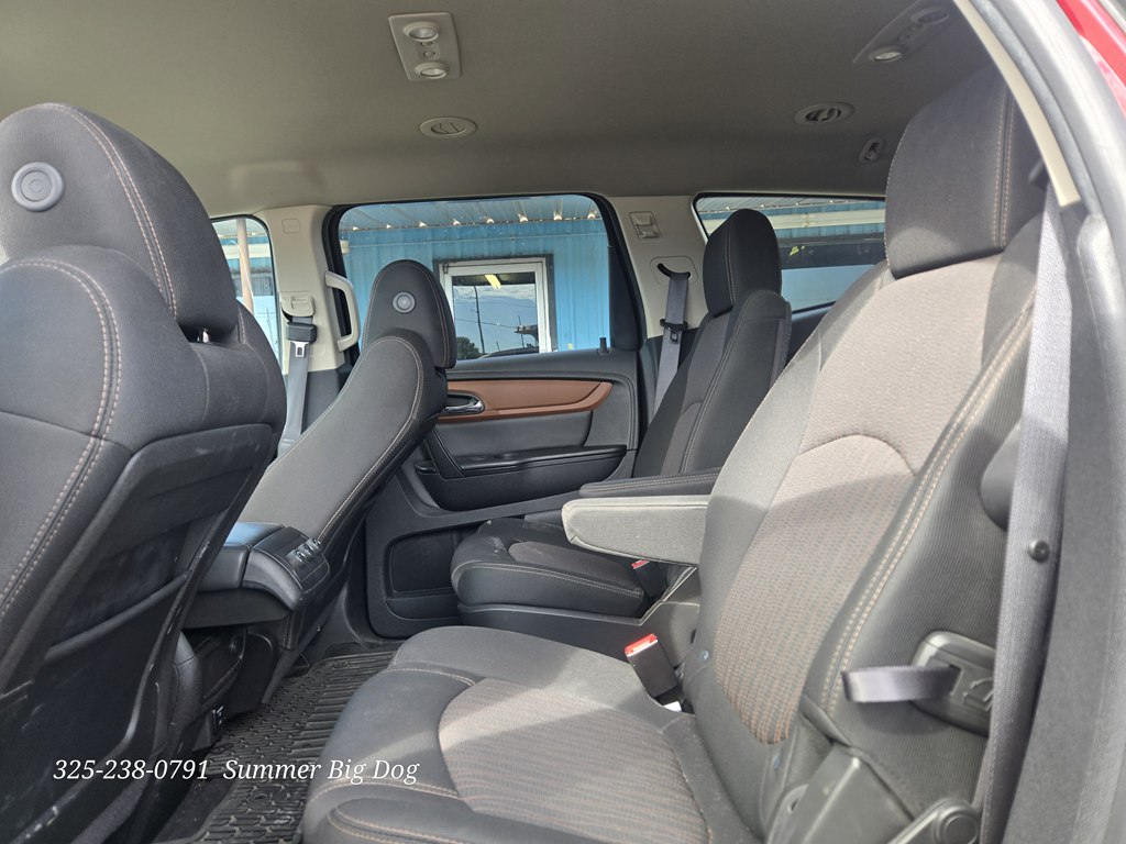 Photo 12 of this CHEVROLET TRAVERSE