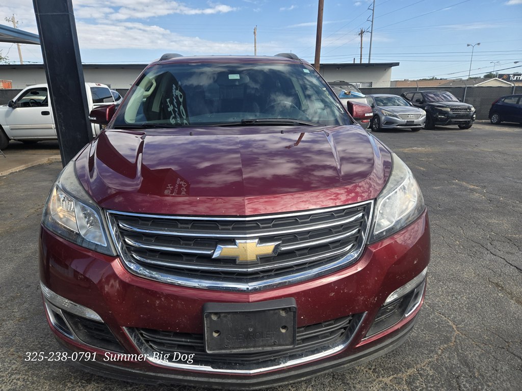 Photo 4 of this CHEVROLET TRAVERSE