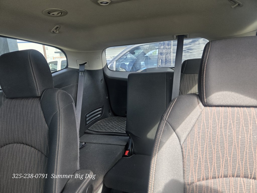 Photo 13 of this CHEVROLET TRAVERSE