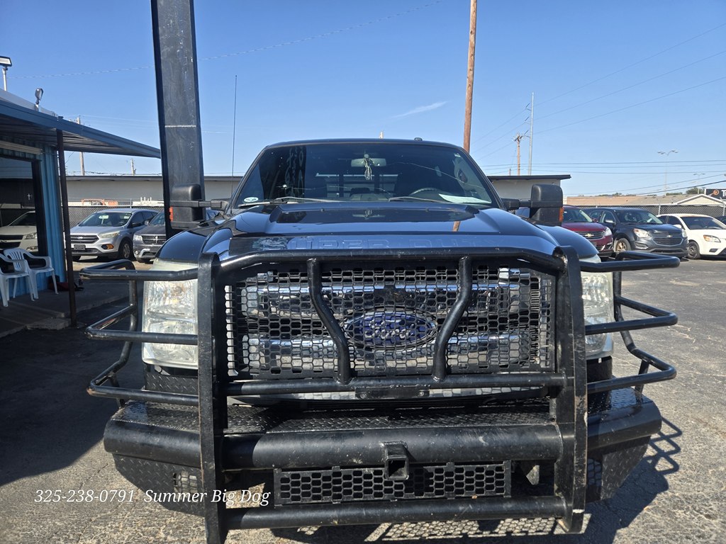 Photo 5 of this FORD F-350 SUPER DUT