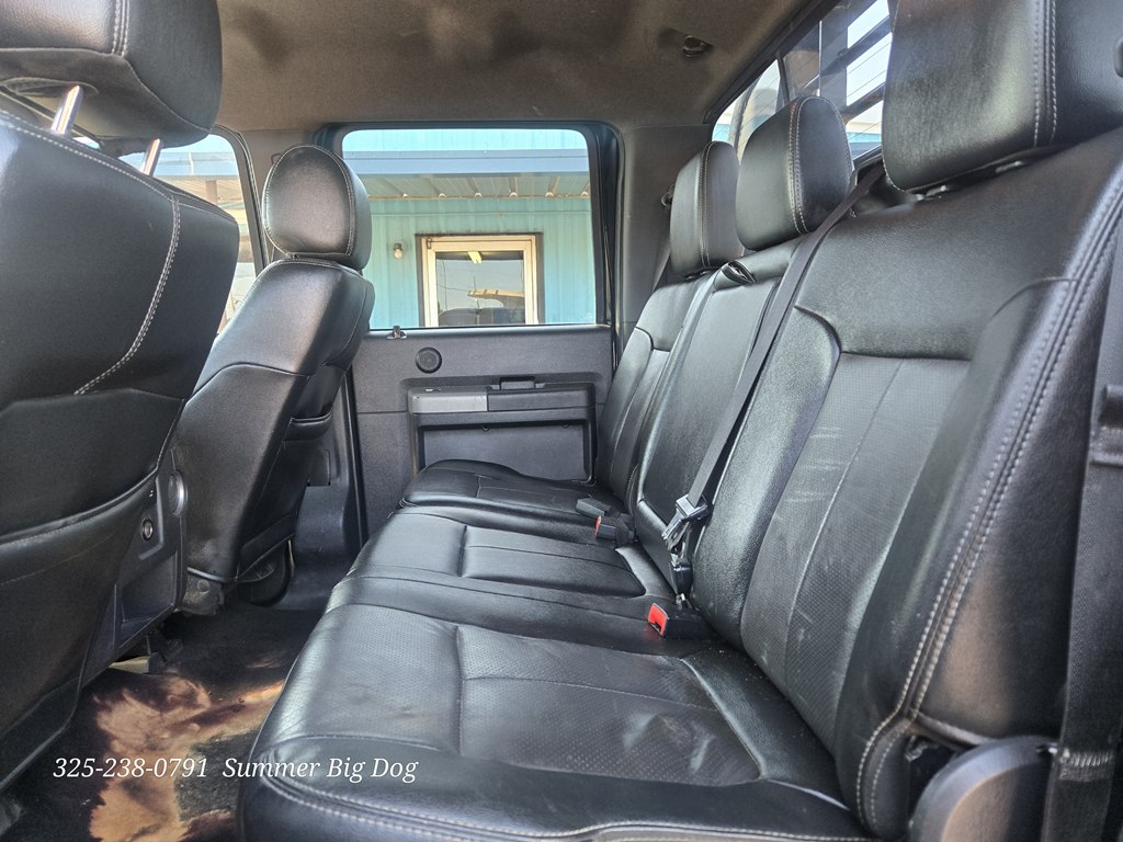 Photo 15 of this FORD F-350 SUPER DUT