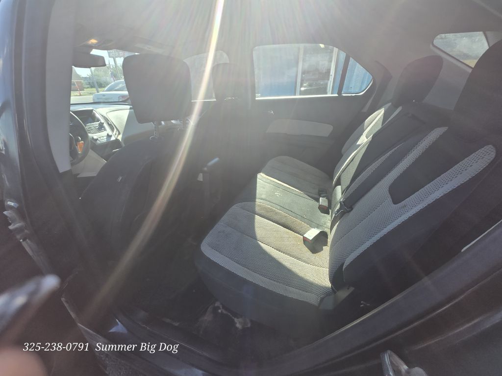 Photo 10 of this CHEVROLET EQUINOX