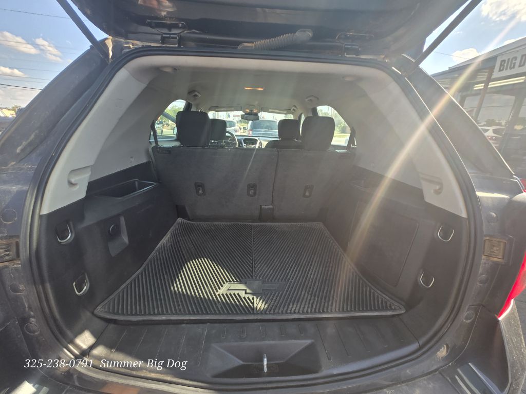 Photo 11 of this CHEVROLET EQUINOX