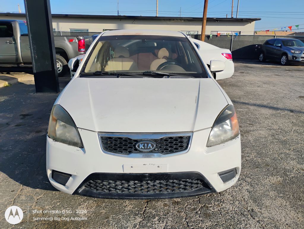 Photo 4 of this KIA RIO