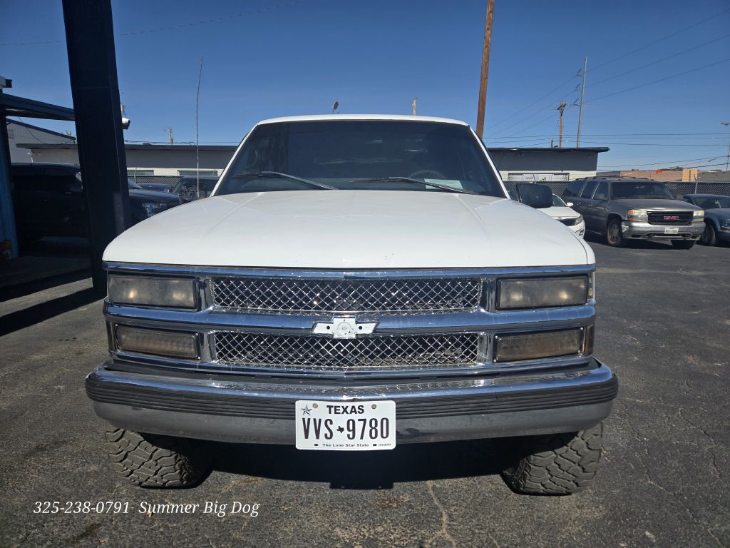 Photo 3 of this CHEVROLET C/K 1500 SERIES
