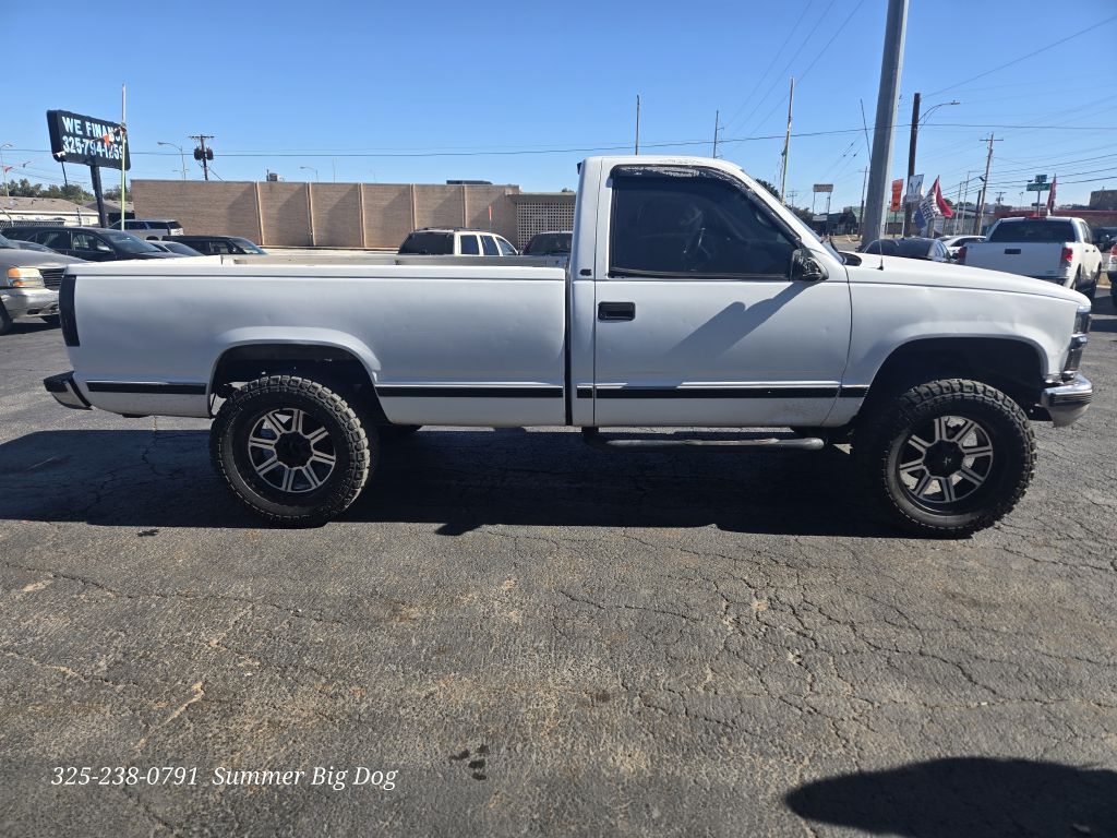 Photo 6 of this CHEVROLET C/K 1500 SERIES