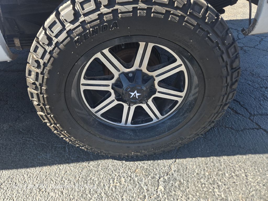 Photo 8 of this CHEVROLET C/K 1500 SERIES