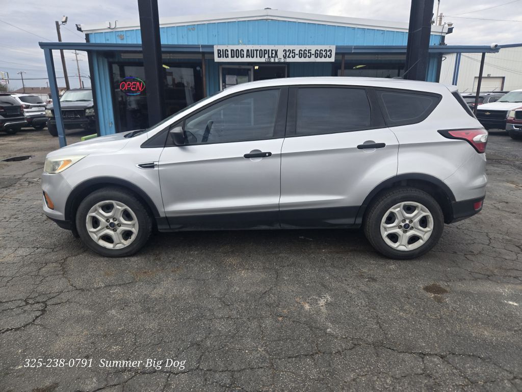 Photo 2 of this FORD ESCAPE