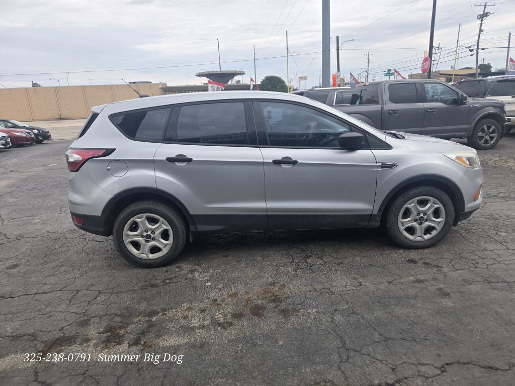 Photo 5 of this FORD ESCAPE