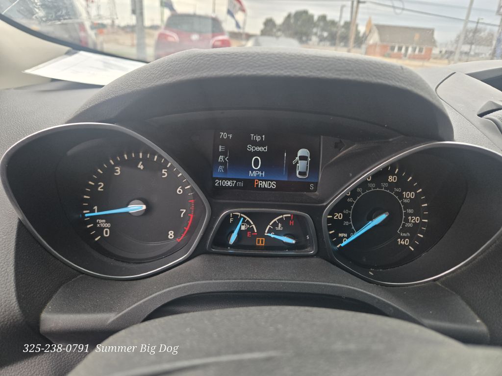 Photo 9 of this FORD ESCAPE