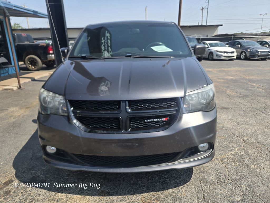 Photo 3 of this DODGE GRAND CARAVAN