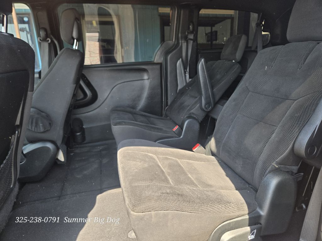 Photo 12 of this DODGE GRAND CARAVAN