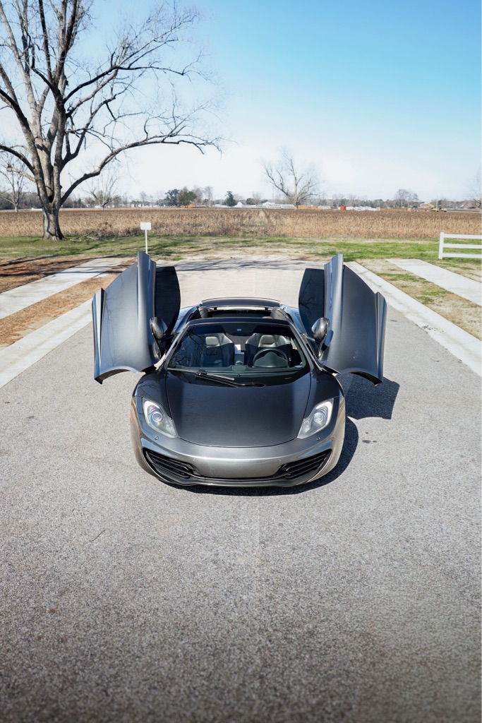 Photo 21 of this MCLAREN MP4-12C SPIDER