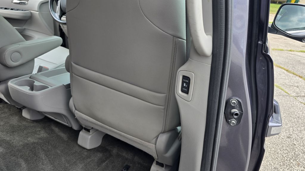 Photo 22 of this HONDA ODYSSEY
