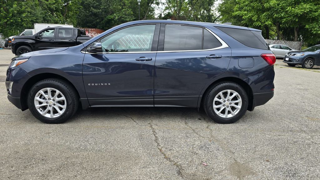 Photo 7 of this CHEVROLET EQUINOX