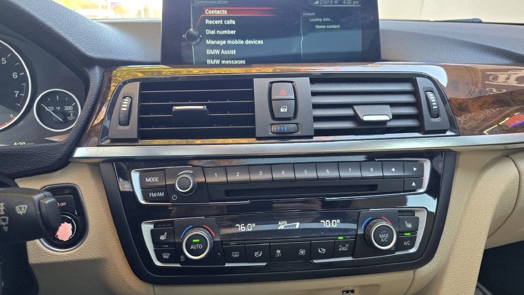Photo 19 of this BMW 4 SERIES