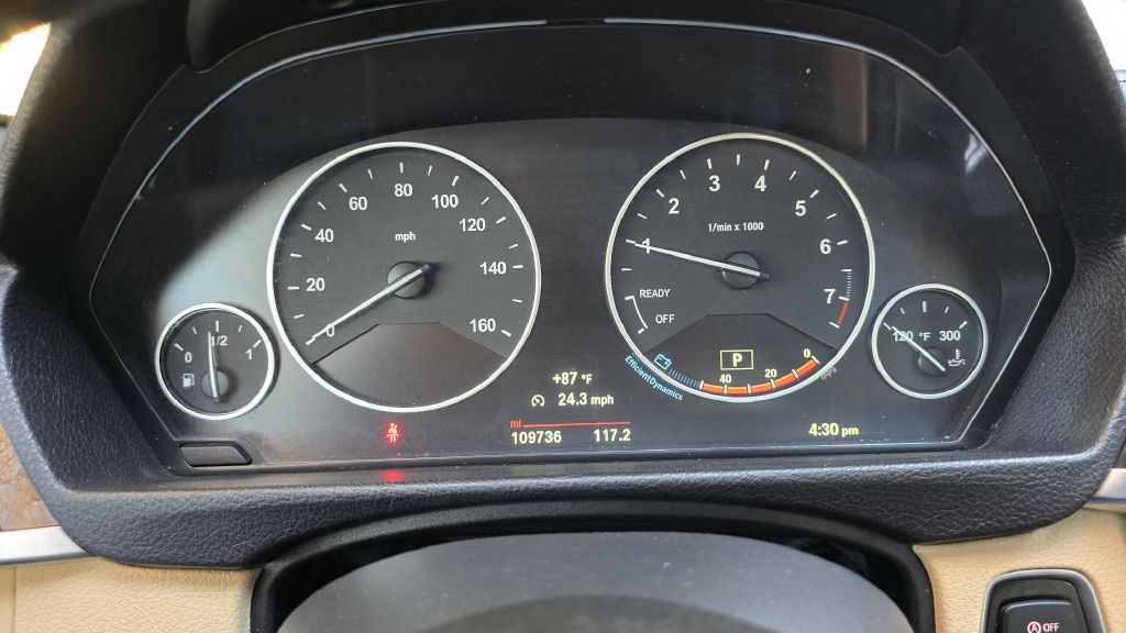 Photo 17 of this BMW 4 SERIES