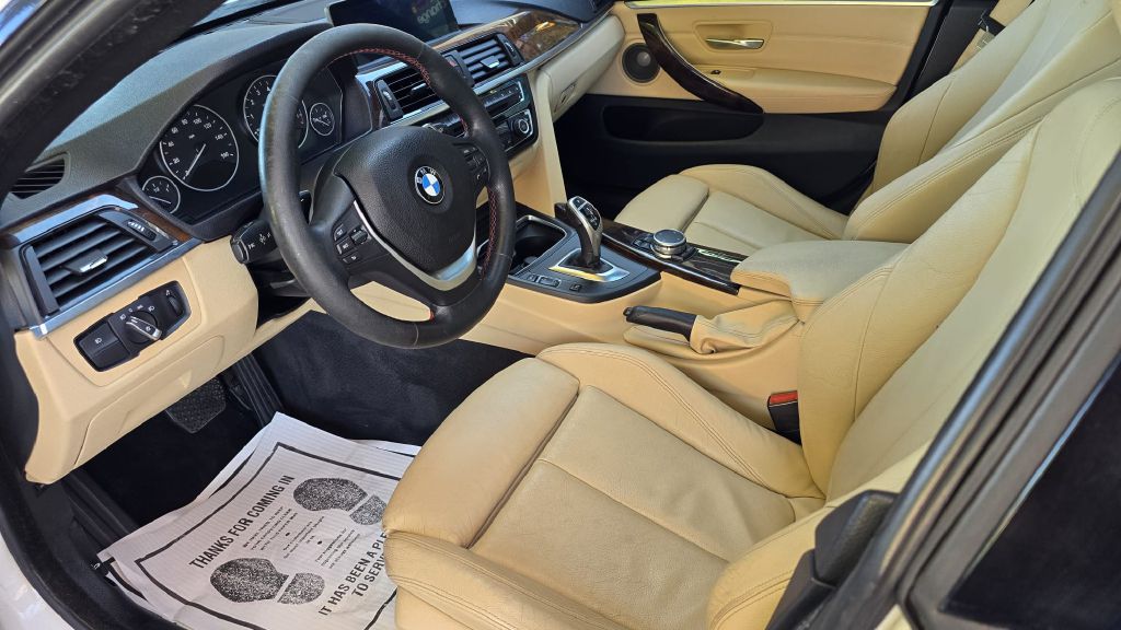 Photo 13 of this BMW 4 SERIES