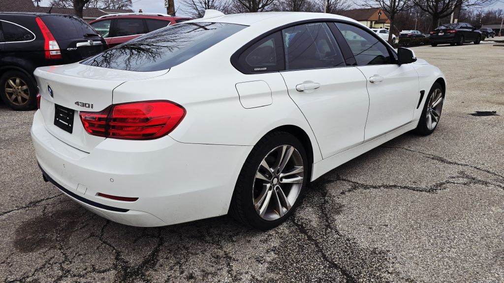 Photo 6 of this BMW 4 SERIES