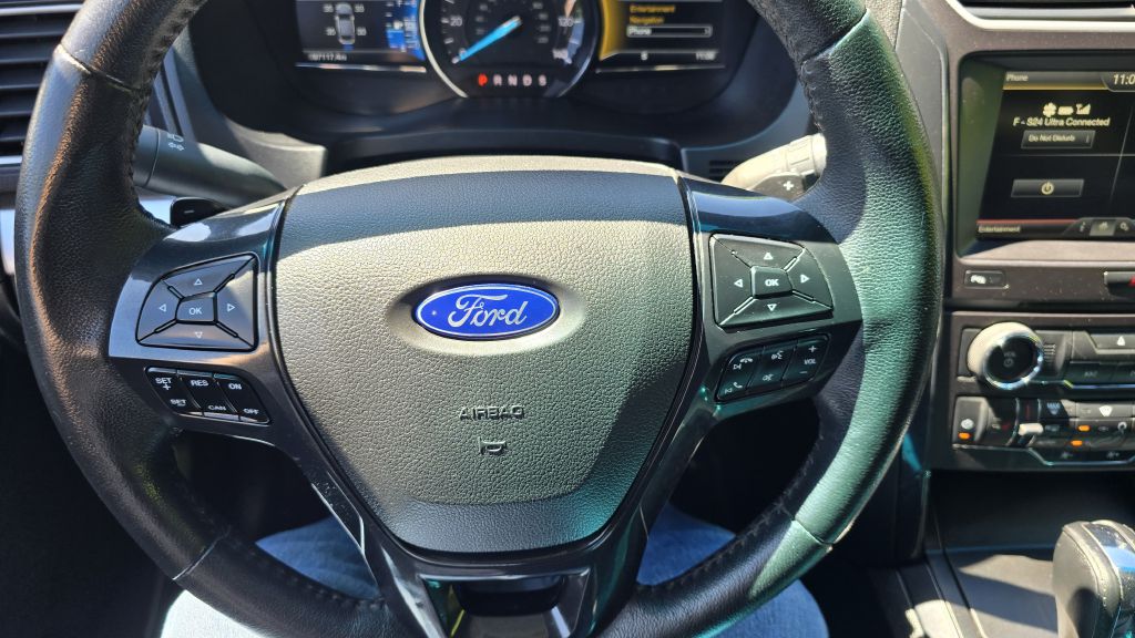Photo 10 of this FORD EXPLORER