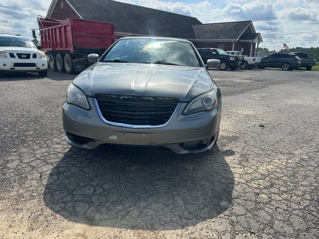 2012 Chrysler 200 S - Photo 6