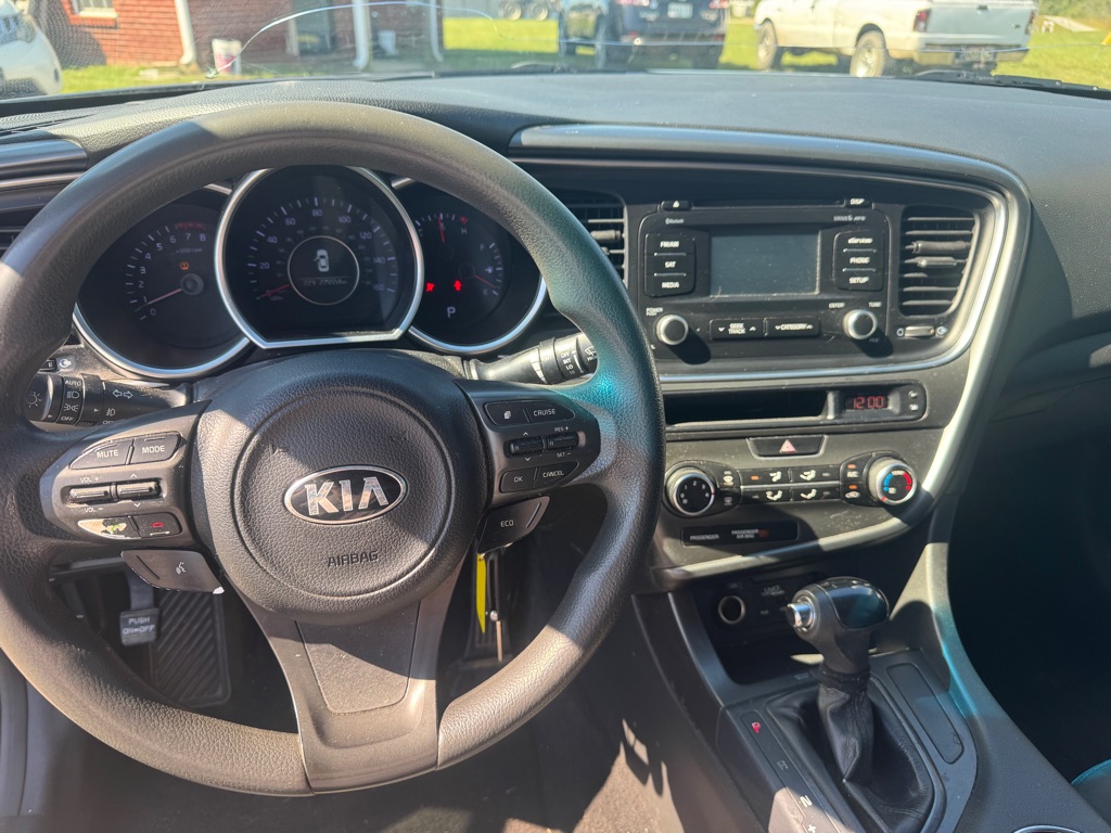 Photo 9 of this KIA OPTIMA