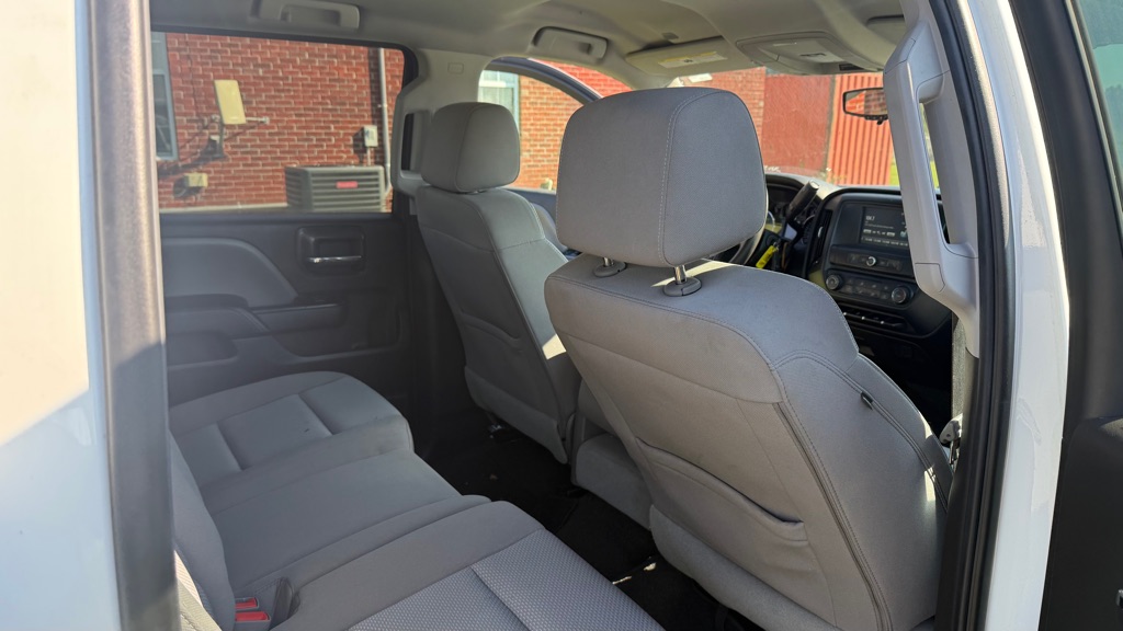 Photo 10 of this CHEVROLET SILVERADO 1500