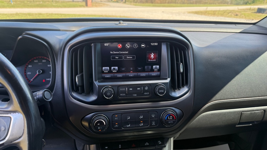 Photo 12 of this GMC CANYON