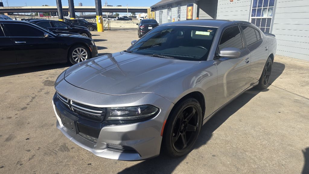 Silver 2017 Dodge Charger SE RWD Sedan Rear-Wheel Drive Automatic