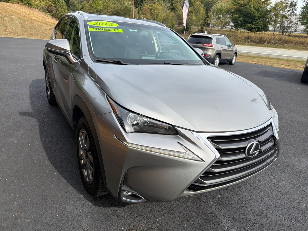 Photo 4 of this LEXUS NX 200T