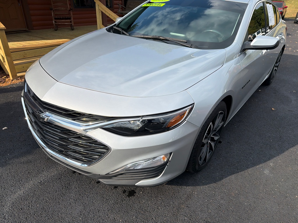 Photo 2 of this CHEVROLET MALIBU