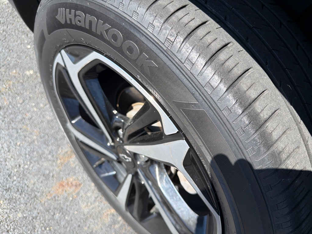 Photo 12 of this CHEVROLET TRAILBLAZER