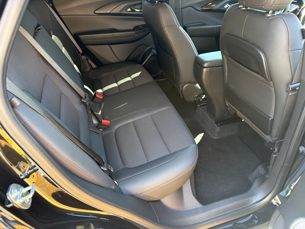 Photo 7 of this CHEVROLET TRAILBLAZER