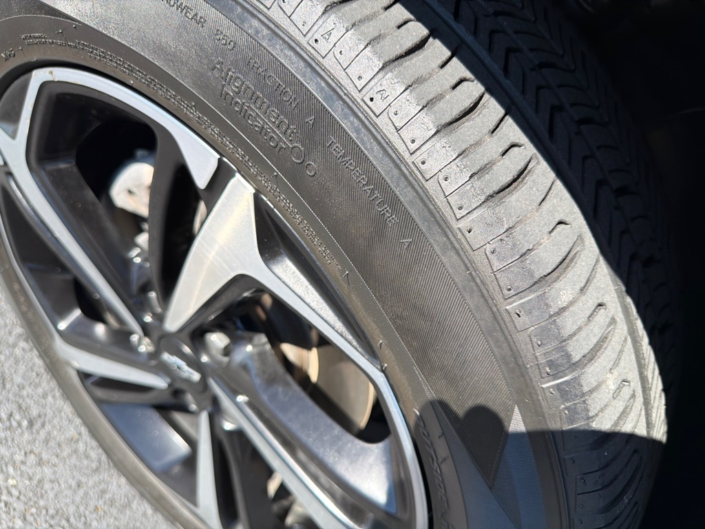 Photo 13 of this CHEVROLET TRAILBLAZER