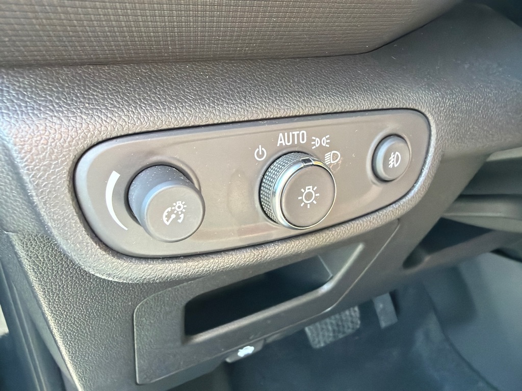 Photo 19 of this CHEVROLET TRAILBLAZER