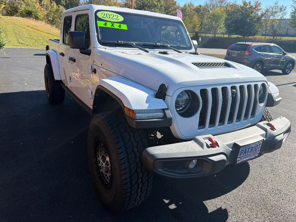 Photo 4 of this JEEP GLADIATOR