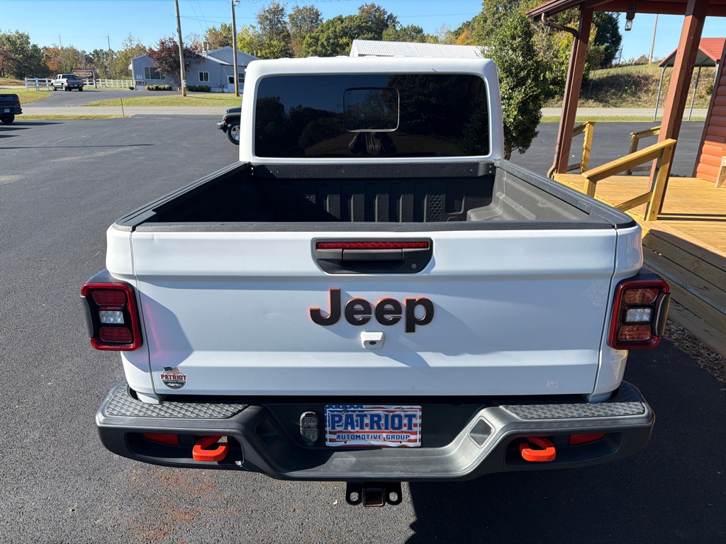 Photo 10 of this JEEP GLADIATOR