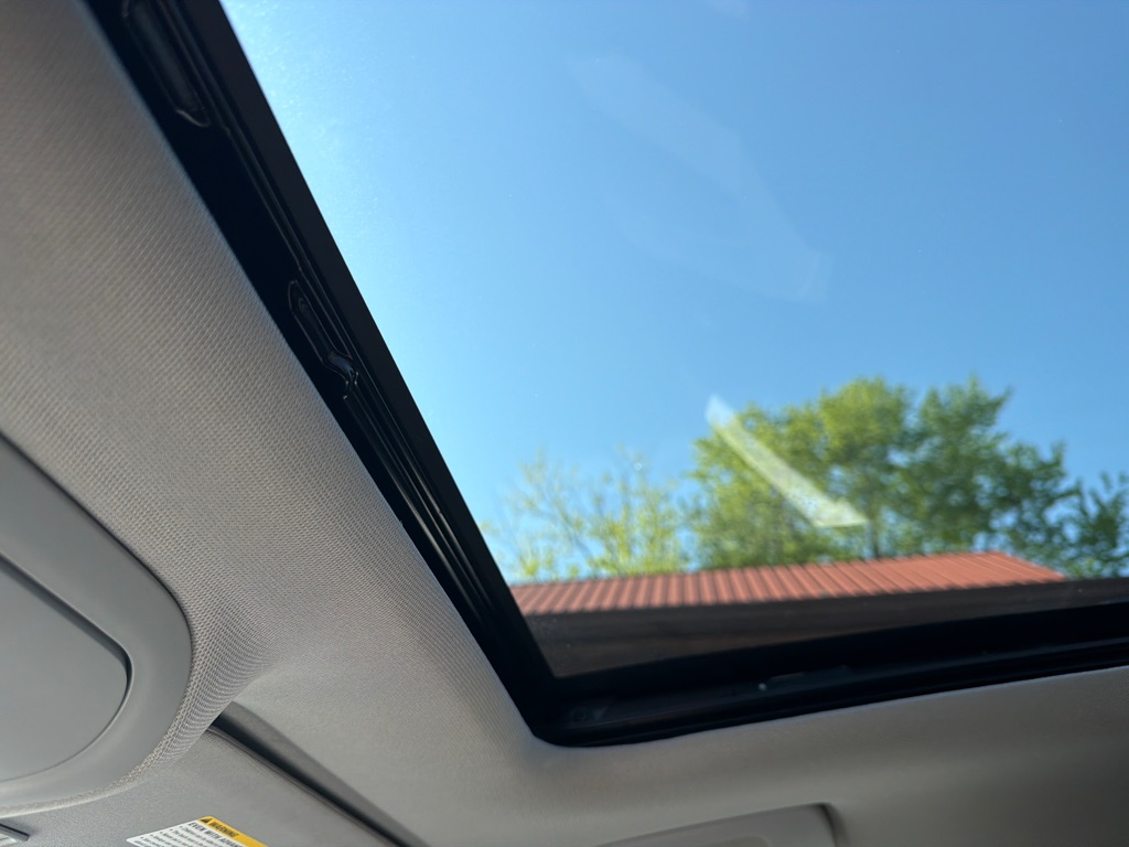 Photo 30 of this GMC ACADIA
