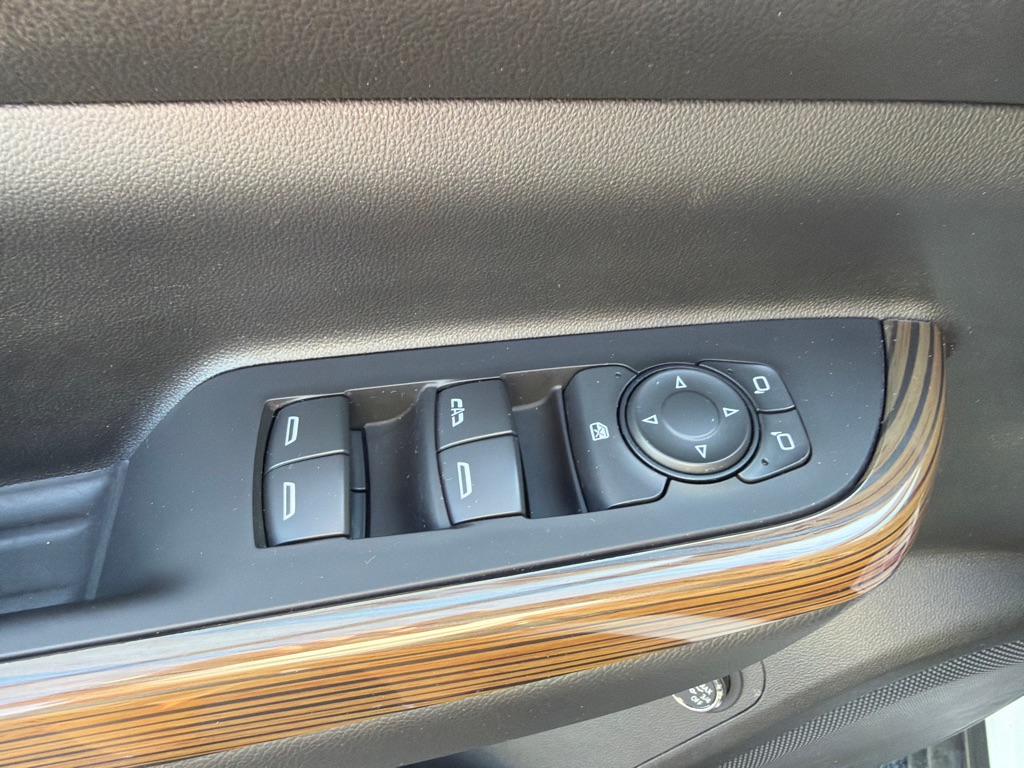 Photo 20 of this GMC ACADIA